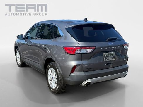 Used 2022 Ford Escape SE w/ Cold Weather Package AWD/4WD image 5