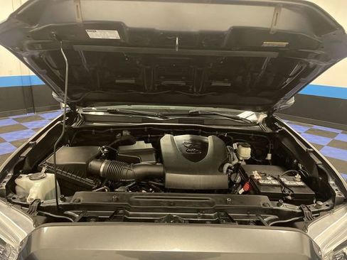 Used 2022 Toyota Tacoma TRD Sport w/ TRD Premium Sport Package image 27