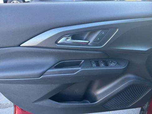 New 2026 Chevrolet Equinox EV LT image 17