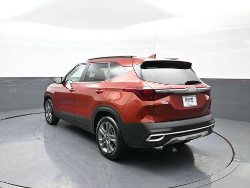 Certified 2022 Kia Seltos S image 8