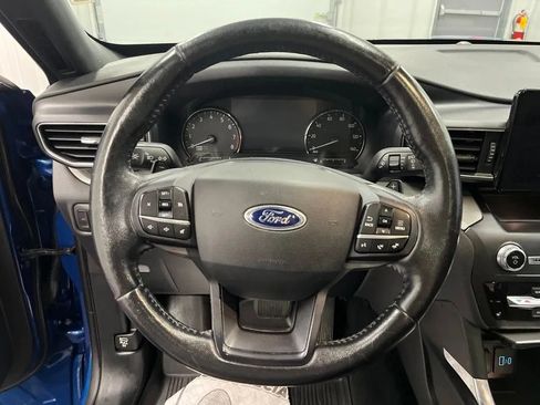 Used 2020 Ford Explorer XLT w/ Equipment Group 202A AWD/4WD image 24