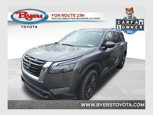 Used 2025 Nissan Pathfinder SV image 1