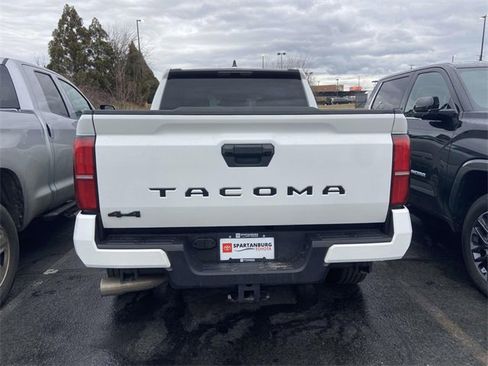 Used 2025 Toyota Tacoma SR5 image 8