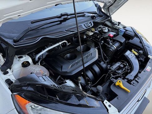 Used 2020 Ford EcoSport SE image 28