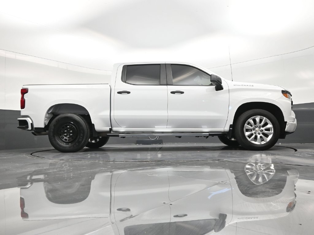 Used 2024 Chevrolet Silverado 1500 Custom RWD image 24