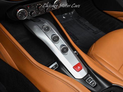 Used 2016 Ferrari California T RWD image 18