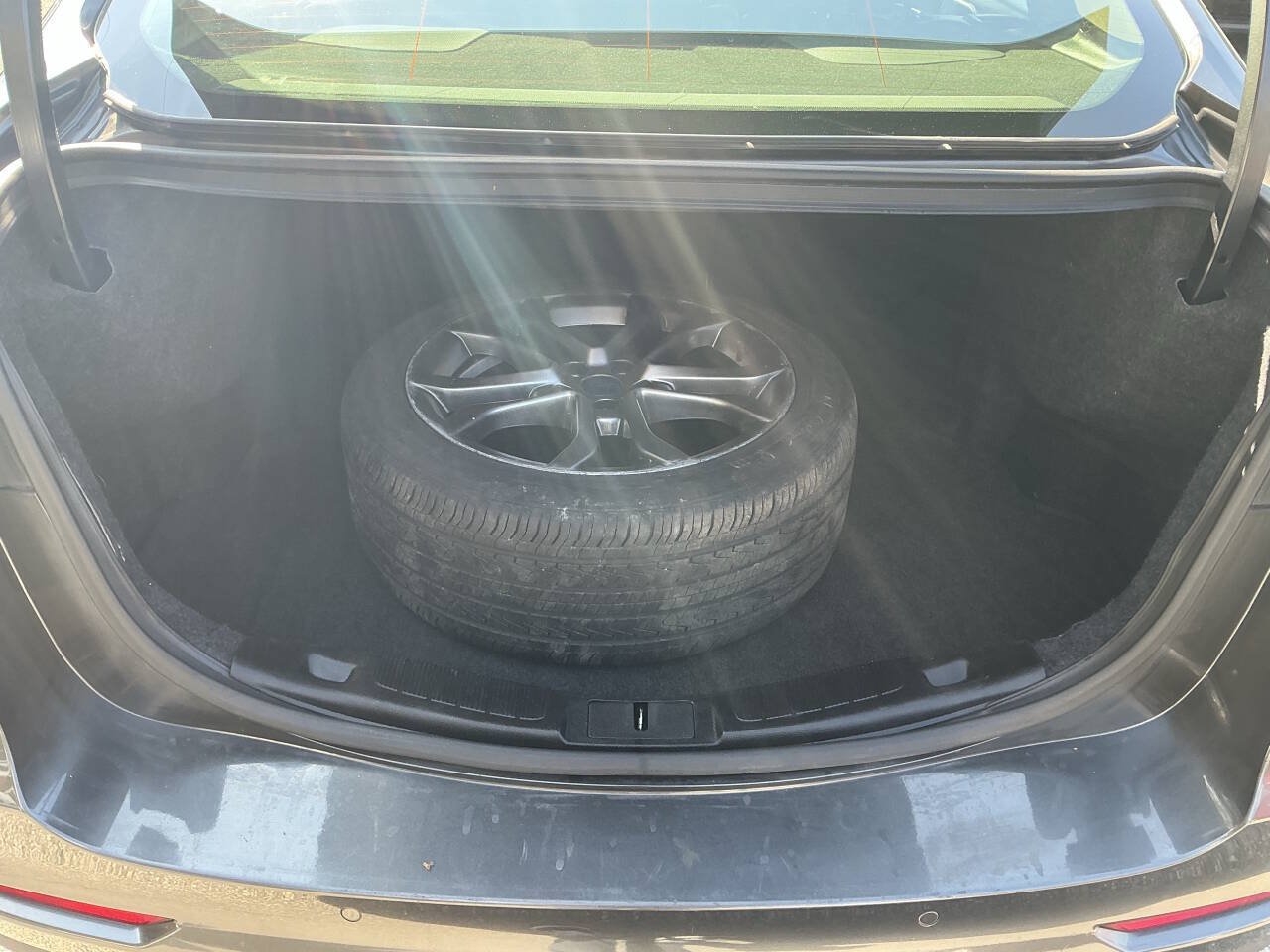 Used 2019 Ford Fusion SEL FWD image 27