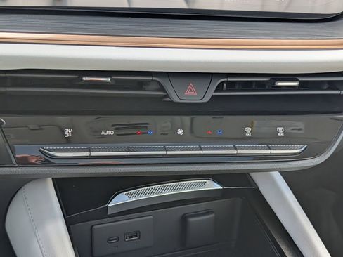 New 2026 Buick Envision Avenir AWD/4WD image 49