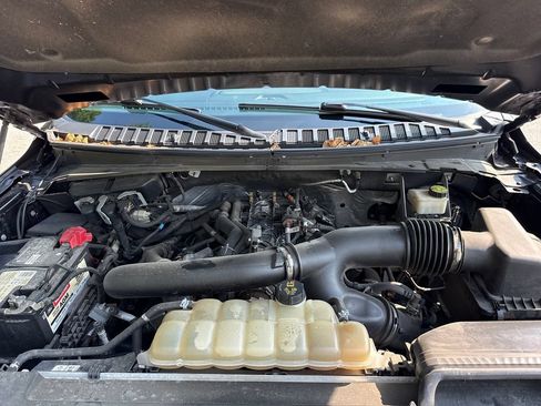 Used 2023 Ford Expedition Max Limited AWD/4WD image 32