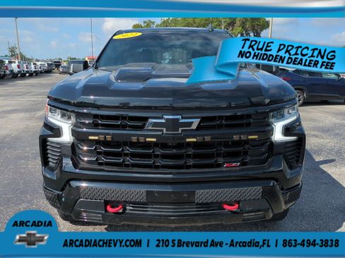 Used 2022 Chevrolet Silverado 1500 LT Trail Boss w/ LT Trail Boss Premium Package AWD/4WD image 9