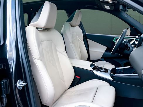 Used 2025 BMW X3 xDrive30i image 29