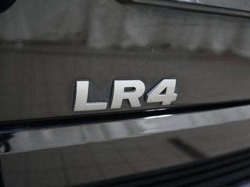 Used 2016 Land Rover LR4 HSE Silver Edition image 22