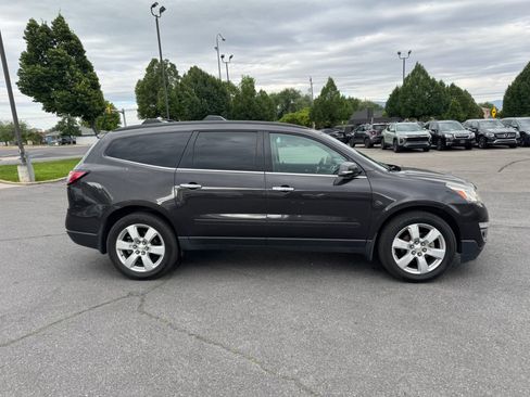 Used 2017 Chevrolet Traverse LT w/ True North Edition AWD/4WD image 6