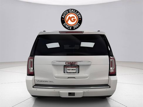Used 2018 GMC Yukon XL Denali w/ Denali Ultimate Package image 6