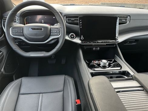 New 2025 Jeep Wagoneer Series II w/ Convenience Group I image 4