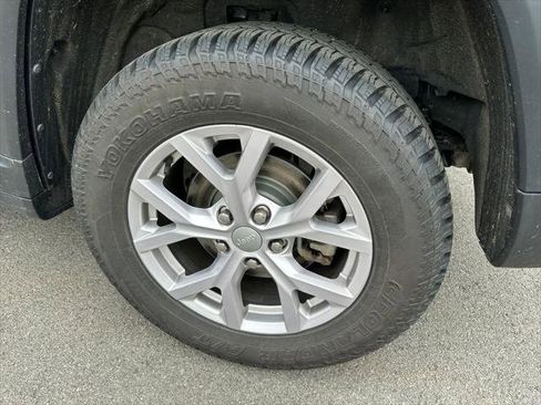 Certified 2022 Jeep Grand Cherokee Limited AWD/4WD image 19