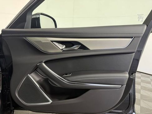 Certified 2024 Jaguar XF R-Dynamic SE image 34