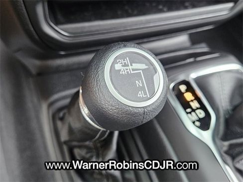 New 2025 Jeep Gladiator Sport image 23