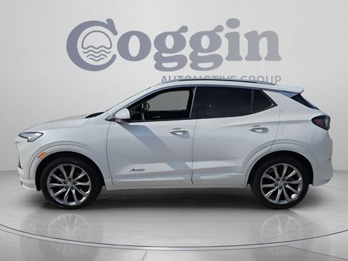 Certified 2024 Buick Encore GX Avenir w/ Avenir Convenience Package FWD image 2