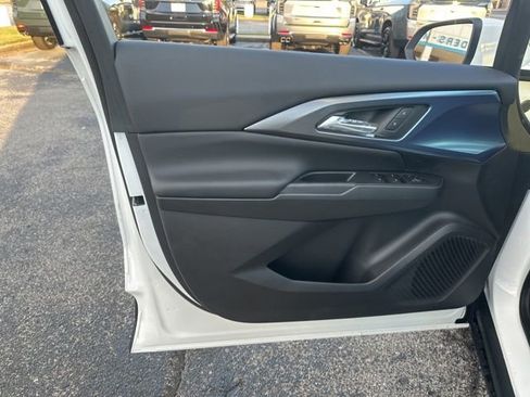 New 2026 Chevrolet Equinox EV LT image 11