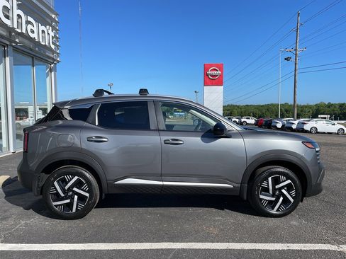 New 2026 Nissan Kicks SV FWD image 22