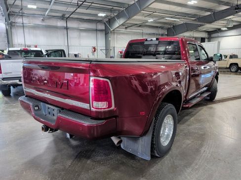 Used 2018 RAM 3500 Laramie Longhorn AWD/4WD image 3