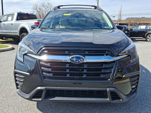 Used 2023 Subaru Ascent Limited AWD/4WD image 3