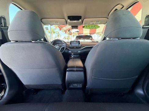 Certified 2025 Nissan Altima 2.5 SV FWD image 12
