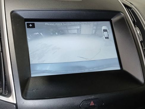 Used 2018 Ford Edge SEL w/ Equipment Group 201A AWD/4WD image 27