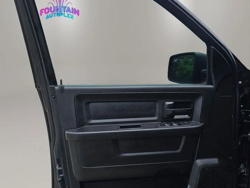 Used 2018 RAM 1500 Express w/ Express Value Package AWD/4WD image 21