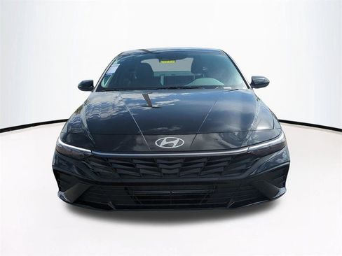 New 2026 Hyundai Elantra Sport image 3