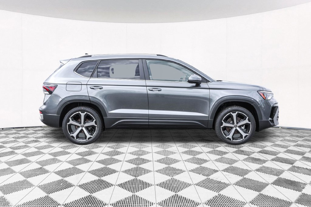 Used 2026 Volkswagen Taos SEL AWD/4WD image 12