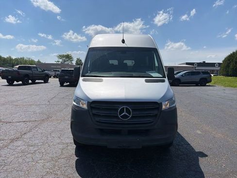 Used 2019 Mercedes-Benz Sprinter 2500 image 3