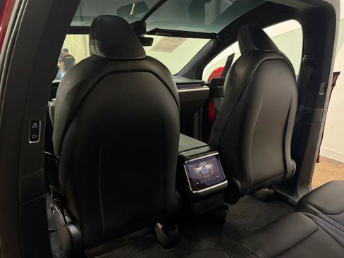Used 2023 Tesla Model X AWD/4WD image 18