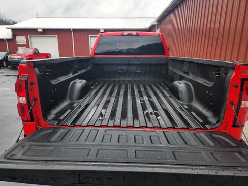 Used 2018 GMC Sierra 2500 SLE w/ HD SLE Preferred Plus Package image 8