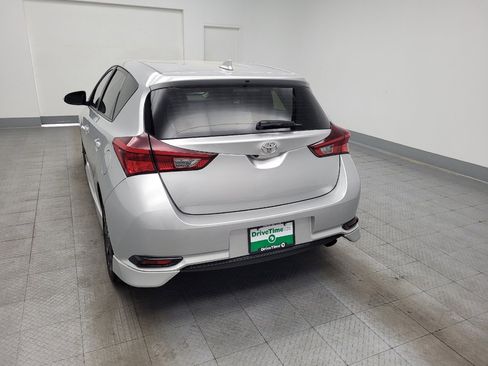 Used 2018 Toyota Corolla iM FWD image 6
