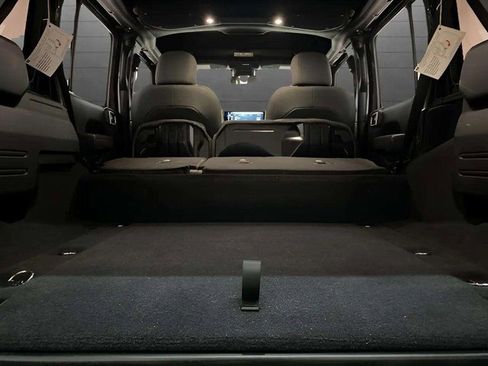 Used 2024 Jeep Wrangler Unlimited image 76