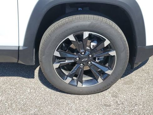 New 2026 Chevrolet Equinox RS w/ Convenience Package III AWD/4WD image 6