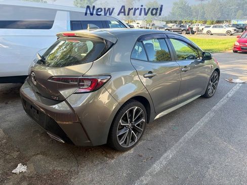 Used 2019 Toyota Corolla XSE FWD image 3