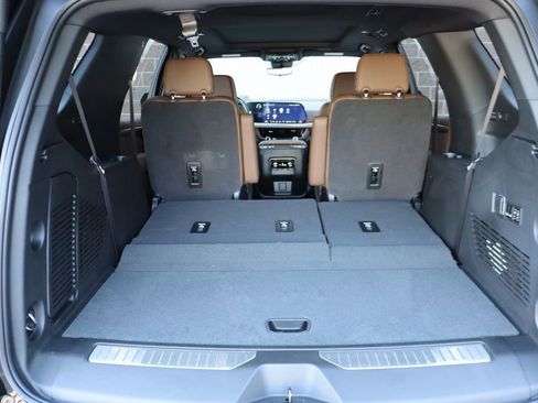 New 2026 Chevrolet Tahoe High Country AWD/4WD image 45