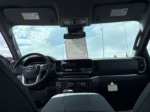 New 2026 GMC Sierra 1500 SLT AWD/4WD image 18