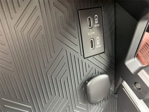 New 2025 Toyota Tacoma SR5 image 27