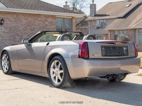 Used 2004 Cadillac XLR image 6