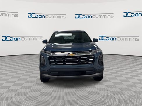 New 2026 Chevrolet Equinox LT w/ Safety and Technology Package image 3