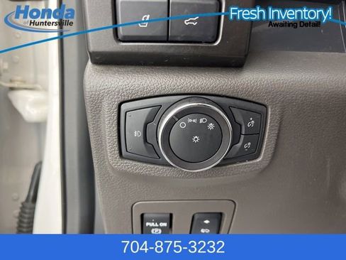 Used 2018 Ford Expedition Limited w/ Equipment Group 301A image 29