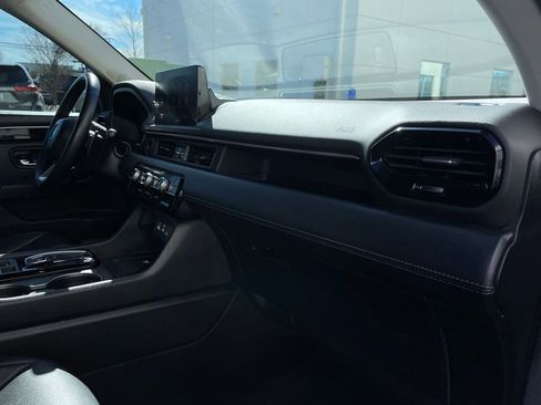 Certified 2025 Honda Pilot EX-L image 33