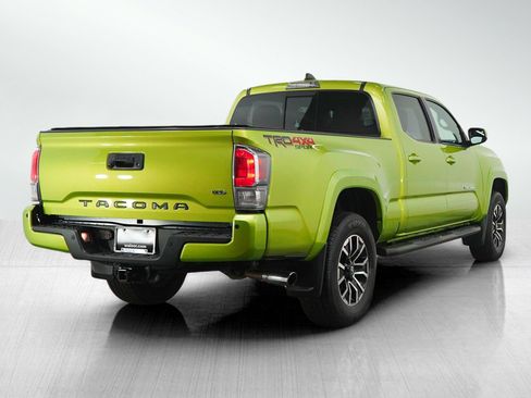 Used 2023 Toyota Tacoma TRD Sport w/ TRD Premium Sport Package AWD/4WD image 5