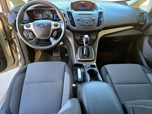 Used 2017 Ford C-MAX SE image 12
