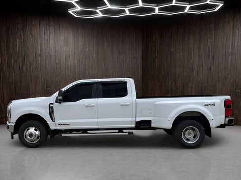 Certified 2025 Ford F350 Lariat AWD/4WD image 4