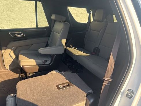 Used 2023 Chevrolet Tahoe LT w/ Luxury Package image 21